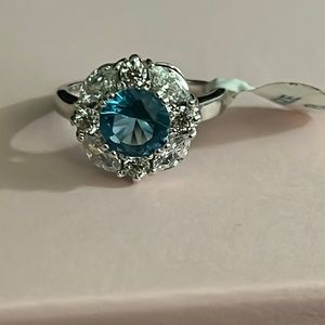 NWT-Light blue topaz and white topaz ring